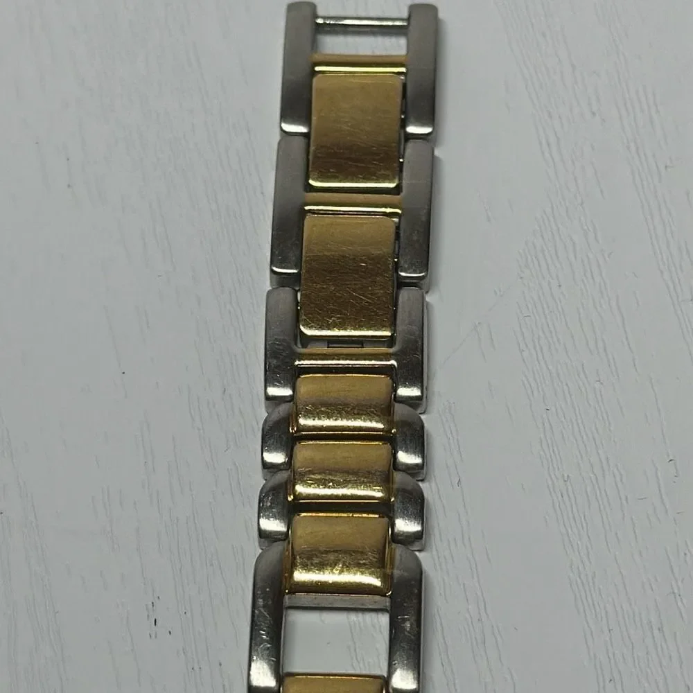 Fossil ES-9246 Ladies Womens Gold Silver Stainless‎ Steel Watch Needs BATTERY